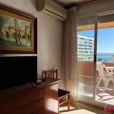 Bella Terraza Frontal Al Mar דירה *