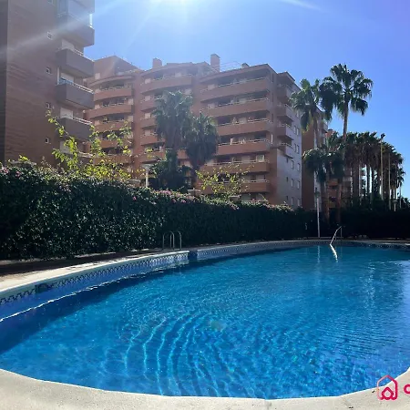 Bella Terraza Frontal Al Mar דירה *