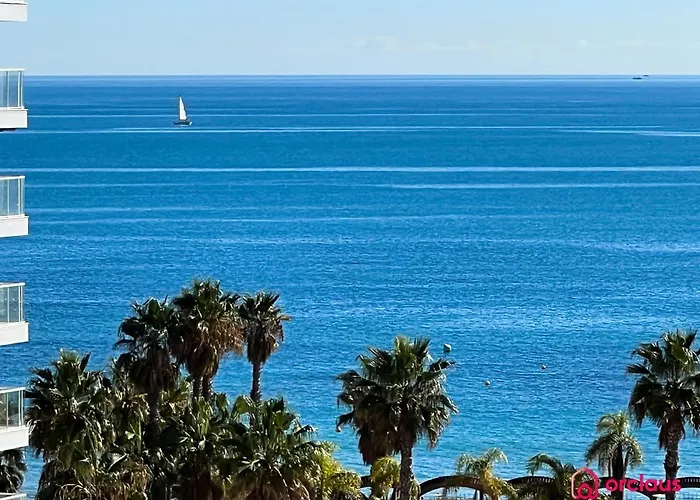 Bella Terraza Frontal Al Mar דירה *